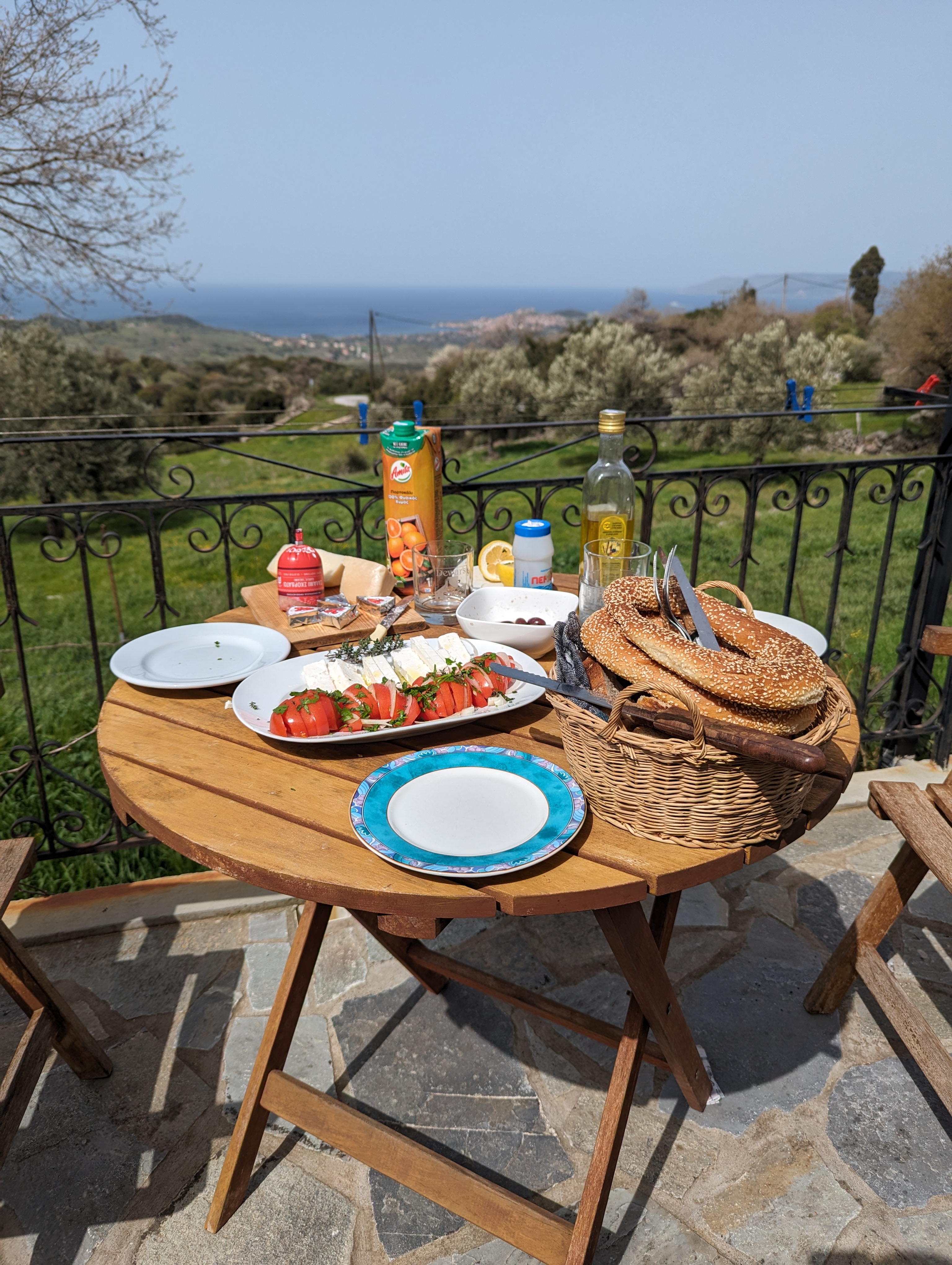 Frühstück auf der Veranda