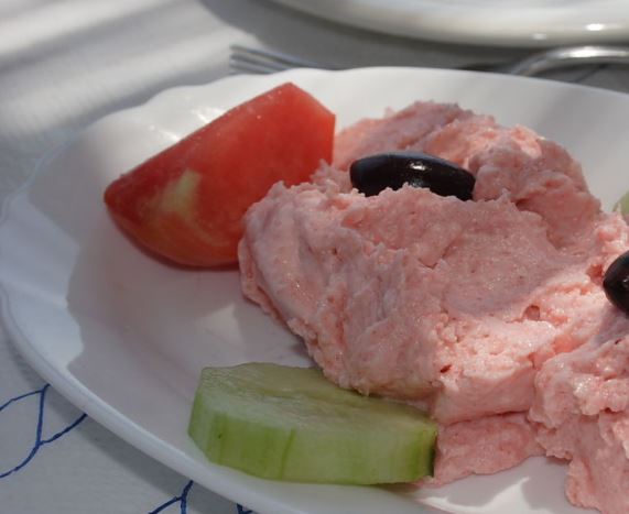 Taramosalata auf dem Teller